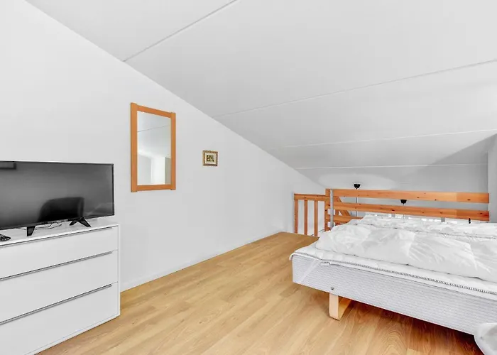 Two-bedroom In アパート リンケビング